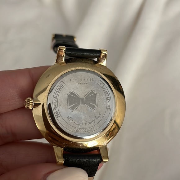 100% Authentic Ted Baker Floral Watch with Box - Picture 4 of 6